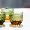 Handgeschliffenes Edo-Kiriko Sake-Glas aus grün-bernsteinfarbenem Kristall Edo Kiriko Green-Amber Crystal Sake Glass | Handcrafted Japanese Drinkware - 9