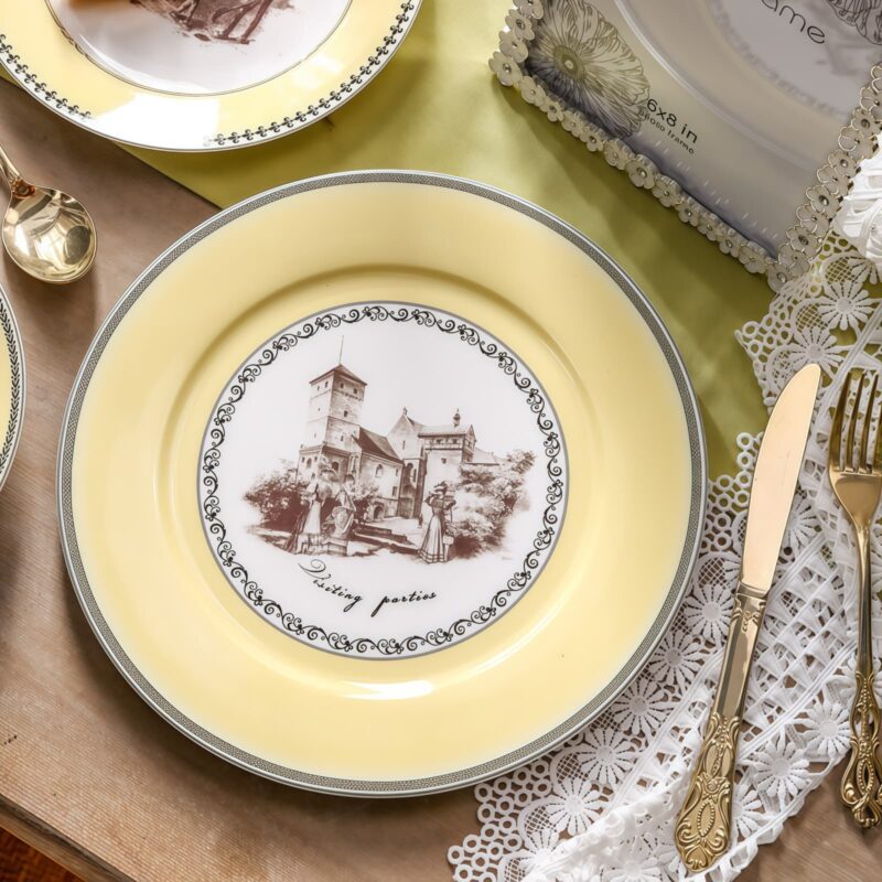 Handgefertigtes Skagen Teeservice aus feinstem Bone China Skagen Handcrafted Bone China Tea Set | Vintage European Dinnerware - 12