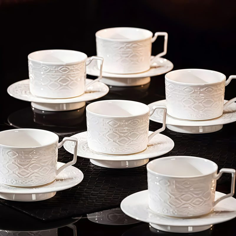 Weißes Porzellan-Teeservice mit Bohème-Relief White Bohemian Embossed Porcelain Tea Set - Elegant English Teaware - 8