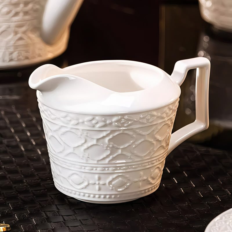 Weißes Porzellan-Teeservice mit Bohème-Relief White Bohemian Embossed Porcelain Tea Set - Elegant English Teaware - 4
