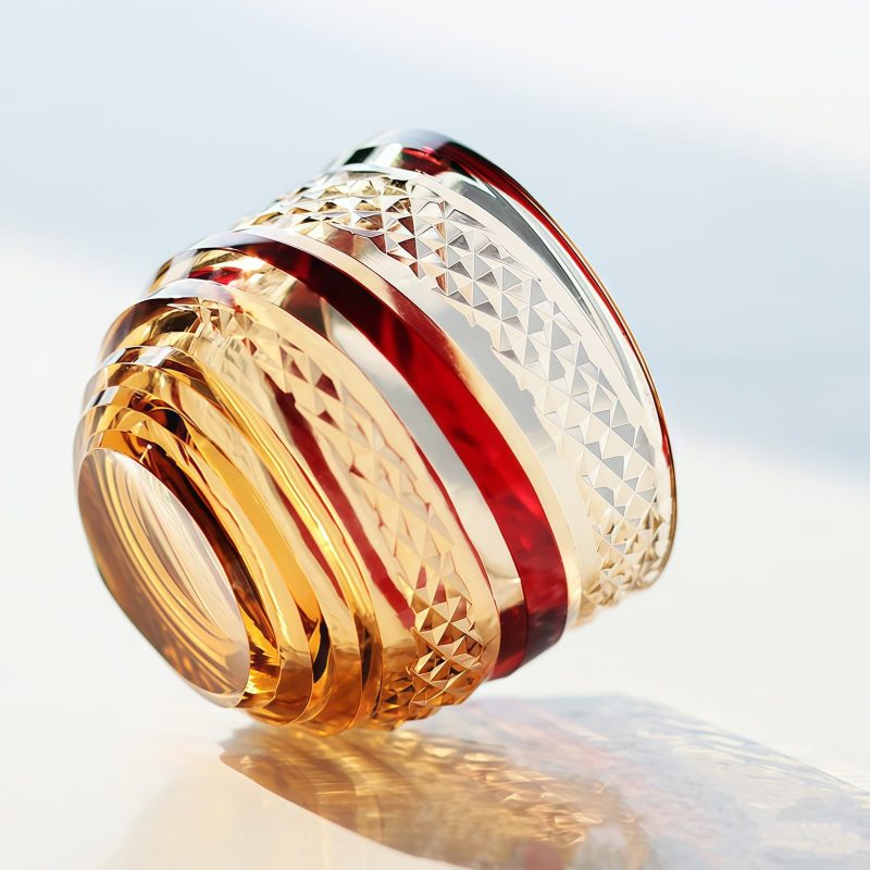 Handgefertigtes Edo-Kiriko Sake-Glas aus bernstein-rotem Kristall Edo Kiriko Handcrafted Red-Amber Crystal Sake Glass - 10