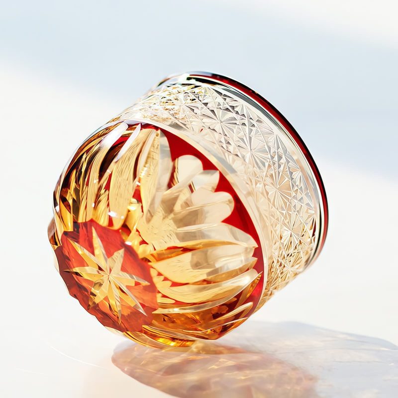 Handgefertigtes Edo-Kiriko Sake-Glas aus bernstein-rotem Kristall Edo Kiriko Handcrafted Red-Amber Crystal Sake Glass - 8