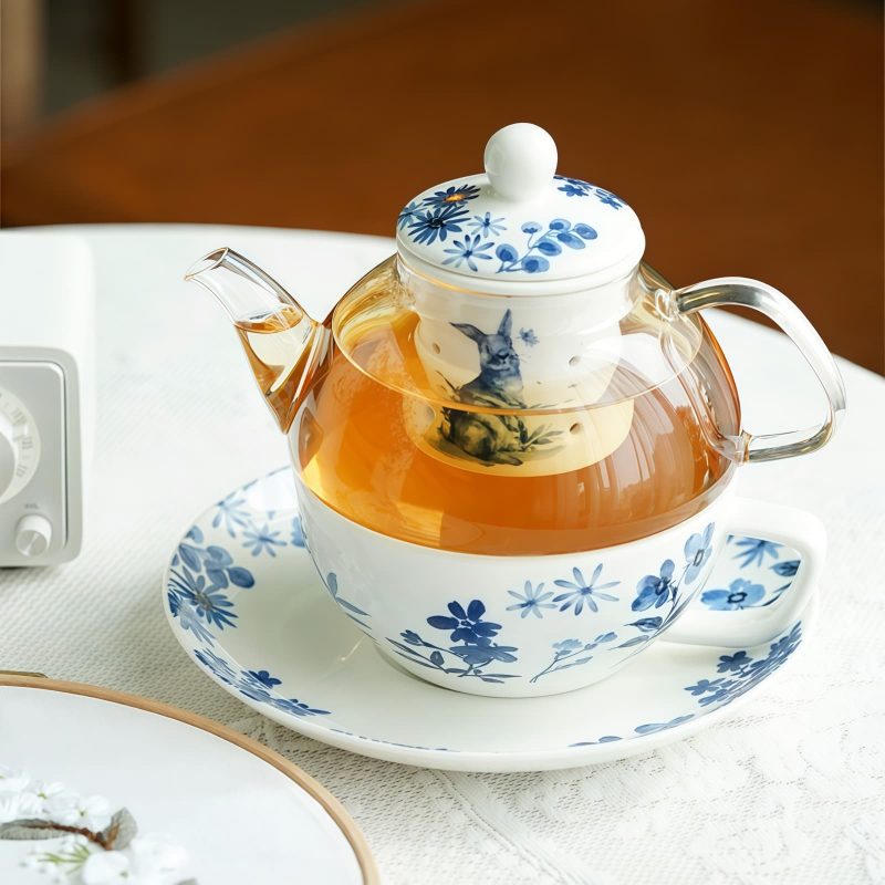 Tea-for-One-Set „Blue Rabbit“ aus Bone China & Glas mit Teesieb Blue Rabbit Floral Bone China & Glass Tea for One Set with Infuser - 8