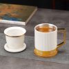 Teetasse aus Porzellan mit Sieb, Deckel & Goldrand – Glücksbringende Wolken Auspicious Clouds Porcelain Tea Mug with Infuser, Lid & Gold Trim | 15oz - 6