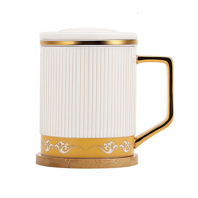 Teetasse aus Porzellan mit Sieb, Deckel & Goldrand – Glücksbringende Wolken Auspicious Clouds Porcelain Tea Mug with Infuser, Lid & Gold Trim | 15oz - 9
