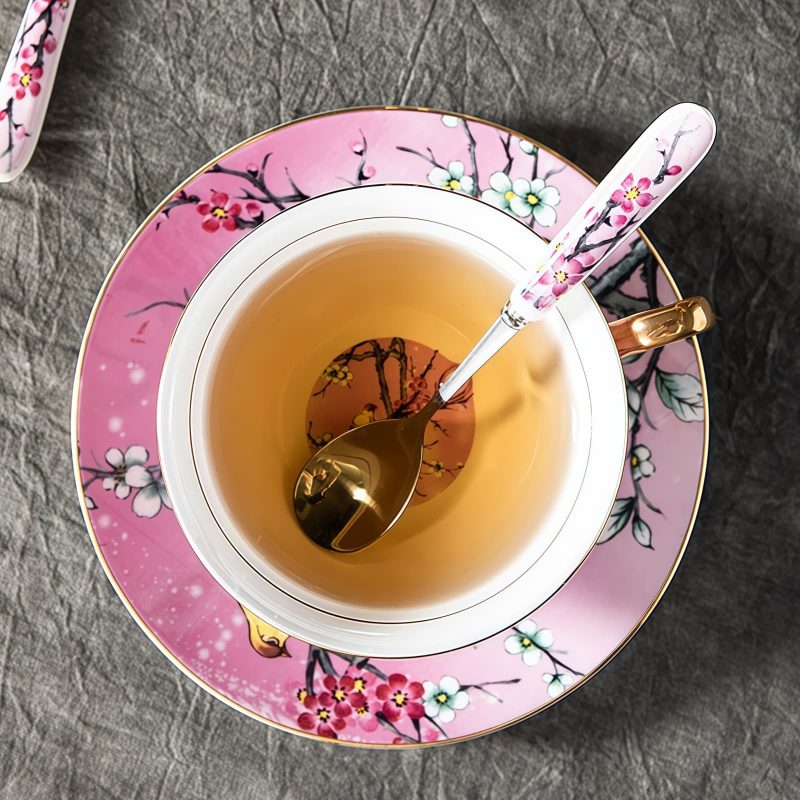Teetassen-Set aus Bone China in Rosa mit Blumen- und Vogelmotiv und Goldgriff Pink Floral Bird Bone China Tea Cup Set with Gold Handles - 4