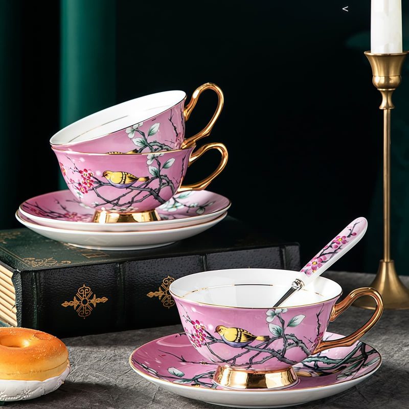 Teetassen-Set aus Bone China in Rosa mit Blumen- und Vogelmotiv und Goldgriff Pink Floral Bird Bone China Tea Cup Set with Gold Handles - 3