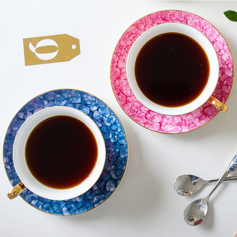 Elegantes Teetassen- und Untertassen-Set aus Bone China Elegant Bone China Tea Cup and Saucer Set | Luxury Porcelain - 5