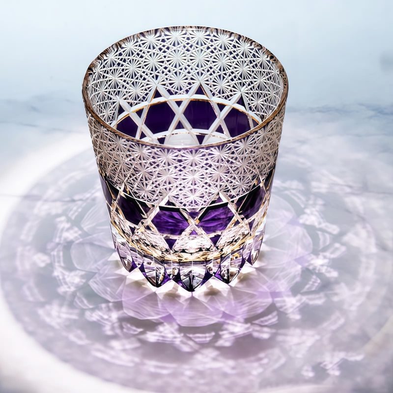 Handgefertigtes Edo-Kiriko-Whiskyglas aus Fluorit-Kristall mit Holzbox Edo Kiriko Fluorite Crystal Whisky Glass with Wooden Box | Handcrafted Japanese Crystalware - 5