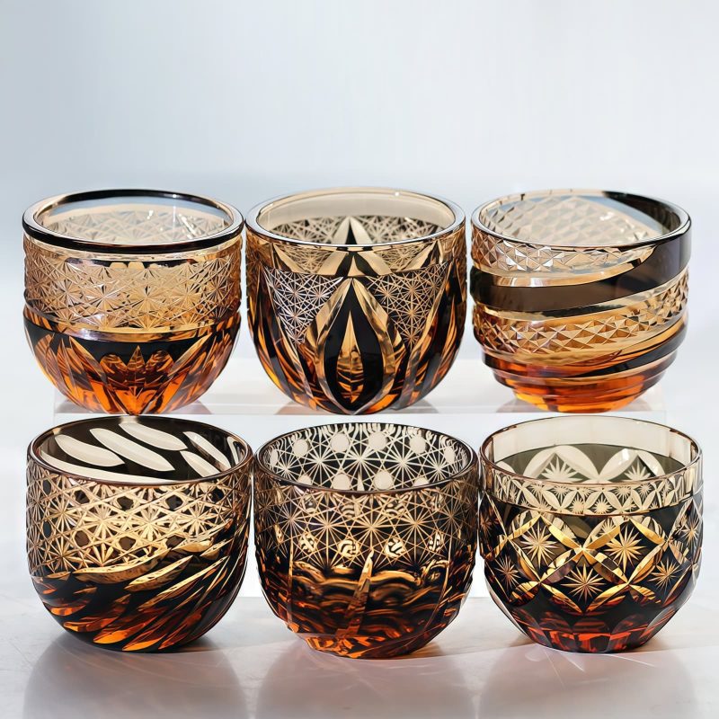 Edo Kiriko Sake-Glas | Handgeschliffenes Kristallglas in Schwarz & Bernstein Edo Kiriko Black-Amber Crystal Sake Glass | Handcrafted Japanese Glassware - 3