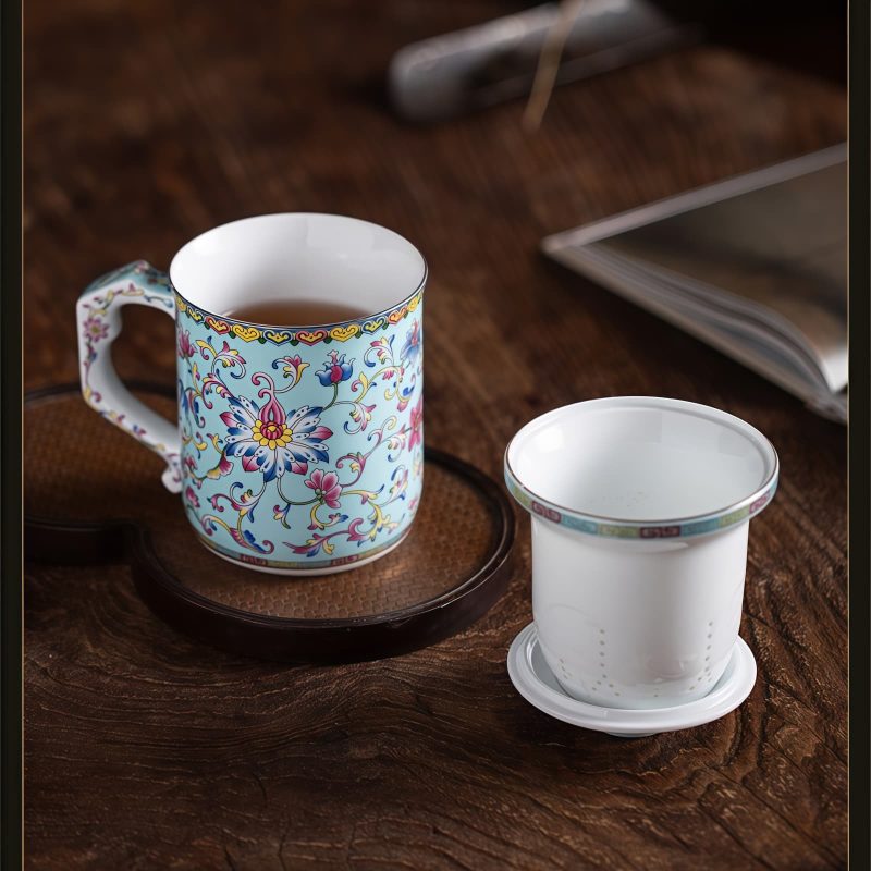 Handgemachte Porzellan-Teetasse mit Lotus-Muster, Teesieb & Deckel Lotus Pattern Porcelain Tea Mug with Infuser & Lid - 15oz - 8