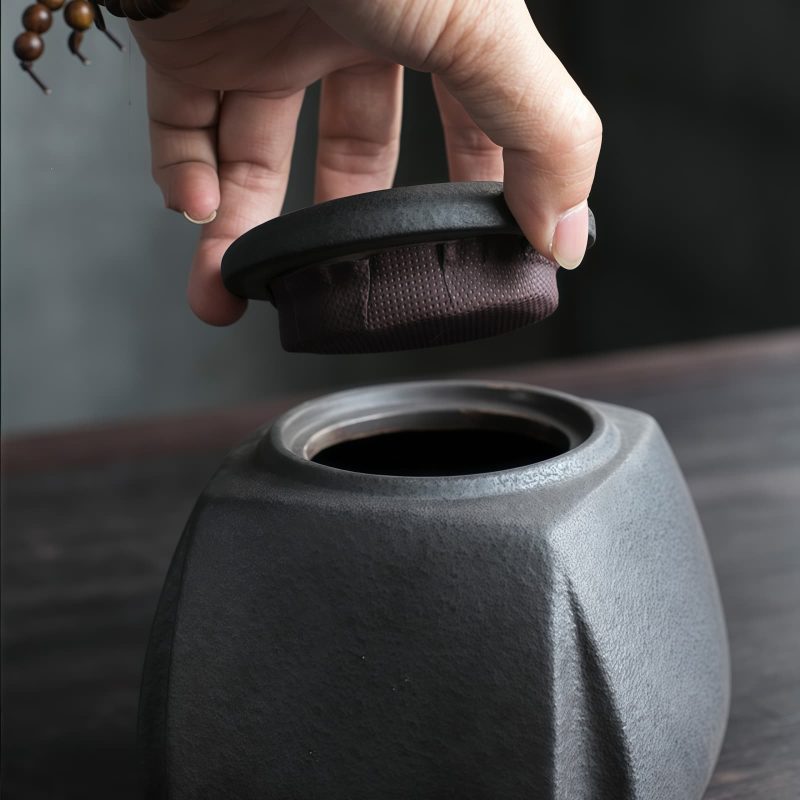 Keramik-Teedose mit Pflaumenblüten-Motiv und luftdichtem Verschluss Plum Blossom Ceramic Tea Caddy with Airtight Seal - Loose Leaf Storage - 7
