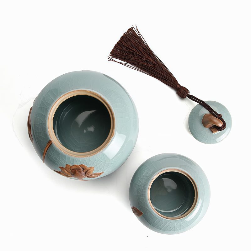 Hulu-Teedose aus Keramik mit handgemaltem Lotus-Motiv Hand-painted Lotus Hulu Ceramic Tea Caddy | Loose Tea Tin Storage - 4
