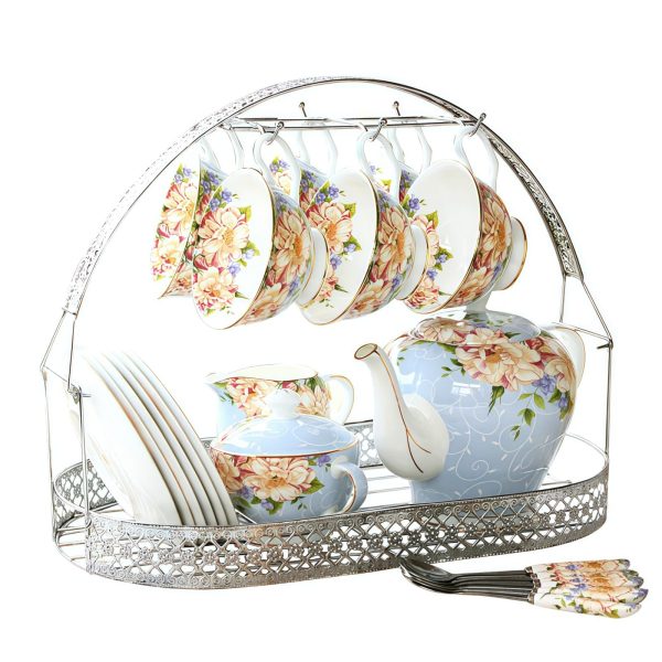 Feines Bone-China-Teeservice mit Blumenmuster und Servierständer Feines Bone-China-Teeservice mit Blumenmuster und Servierständer