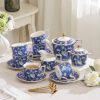 Englisches Porzellan-Teeservice mit floralem Dekor und Goldrand Blooming Floral English Porcelain Tea Set with Gold Rims - 6