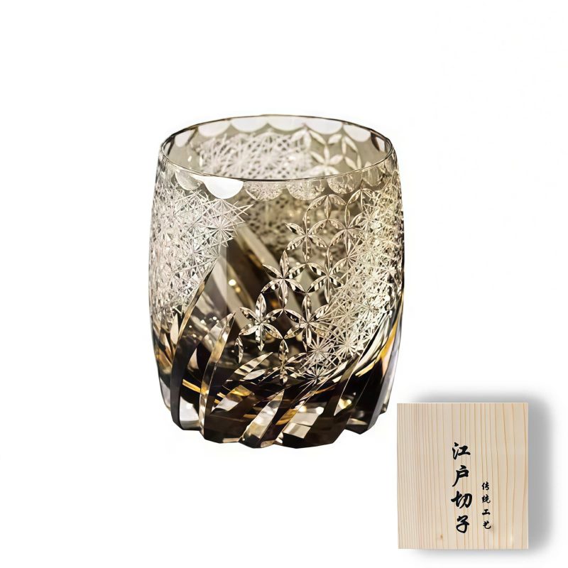 Edo-Kiriko-Whiskyglas aus bernsteinfarbenem Kristall mit edler Holzbox Edo Kiriko Amber Whisky Glass with Wooden Box - Artisan Made - 1