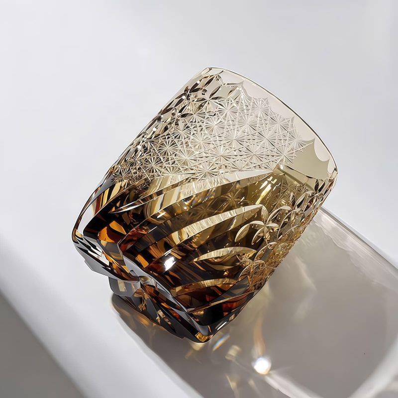 Edo-Kiriko-Whiskyglas aus bernsteinfarbenem Kristall mit edler Holzbox Edo Kiriko Amber Whisky Glass with Wooden Box - Artisan Made - 6