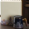Porzellan-Teebecher „Waves“ mit Holzgriff, Sieb & Deckel Waves Porcelain Tea Mug with Wood Handle, Infuser & Lid - 13.5oz - 9