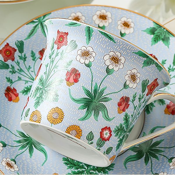 Handbemaltes Porzellan-Teetassen-Set mit Blumenmotiv & Geschenkbox Handbemaltes Porzellan-Teetassen-Set mit Blumenmotiv & Geschenkbox
