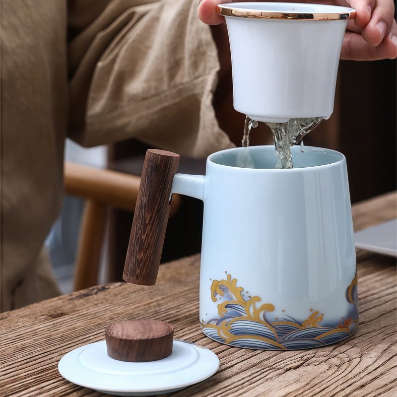 Tumbling Waves Porcelain Tea Mug with Gold Trim, Infuser & Lid (15 OZ) - 3