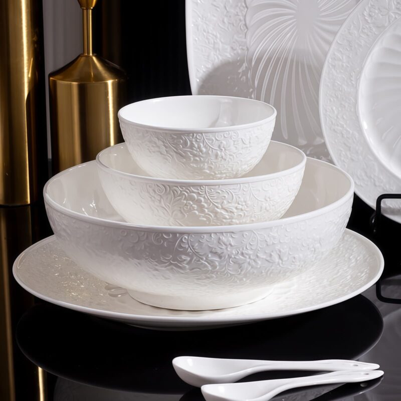 Geschirrset aus feinstem Bone China mit weißem Reliefdekor INGRI White Embossed Bone China Dinnerware Set | Handcrafted Luxury - 5