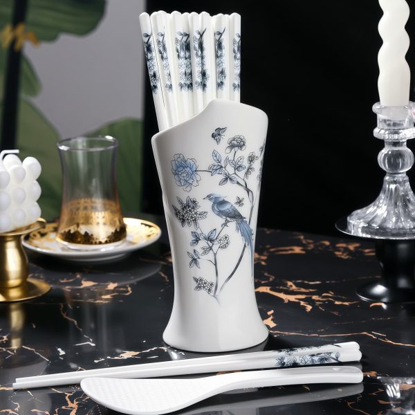 Essstäbchen-Set aus Bone China mit Halter im klassischen Blau-Weiß-Stil Essstäbchen-Set aus Bone China mit Halter im klassischen Blau-Weiß-Stil