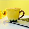 Handbemalte Sonnenblumen-Keramiktasse mit Blatthenkel und Deckel Hand-Painted Sunflower Ceramic Mug with Leaf Handle & Lid - 5