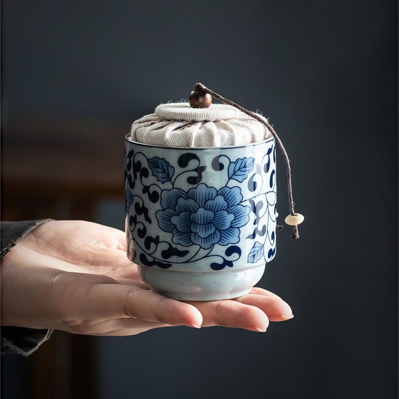 Traditionelles japanisches Keramik-Teeset in Blau-Weiß mit Tablett Blue & White Japanese Traditional Ceramic Tea Set with Tray - 5