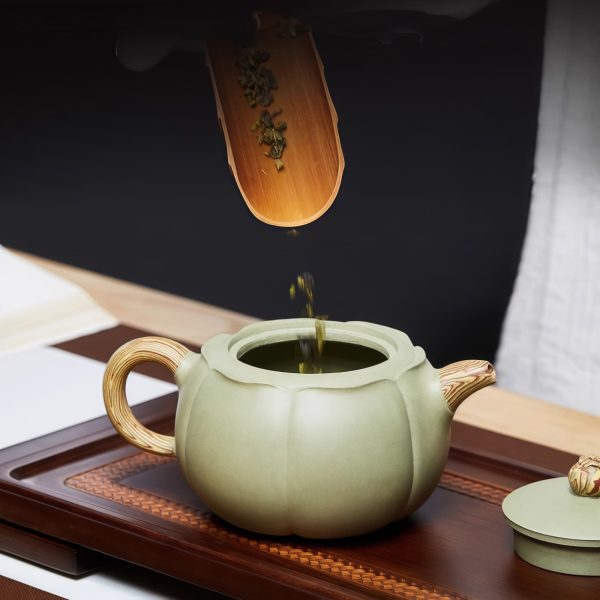 Green Yixing Clay Tea Set: Handcrafted Lotus Seed Design - 1
