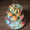 Etagere „Blue Bird Floral“ aus feinstem Bone China Blue Bird Floral Bone China Tiered Cake Stand - Elegant Dessert Server - 1