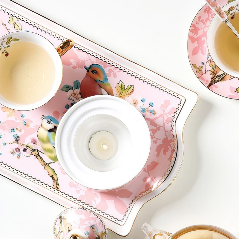 Tee-Tablett aus Bone China mit „Pink Bird Floral“-Motiv Pink Bird Floral Bone China Tea Tray - Elegant Serving - 2