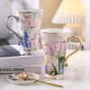 Handbemalte Porzellantasse mit Goldtulpen-Dekor, Deckel und Löffel Hand-Painted Gold Tulip Porcelain Mug with Lid & Spoon - 1