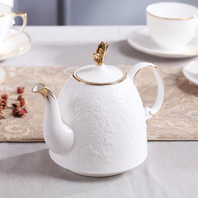 Handgefertigtes Teeservice aus Bone China mit floralem Relief, Goldrand und Geschenkbox Floral Embossed Bone China Tea Set with Gold Rims | Luxury Gift Box - 9